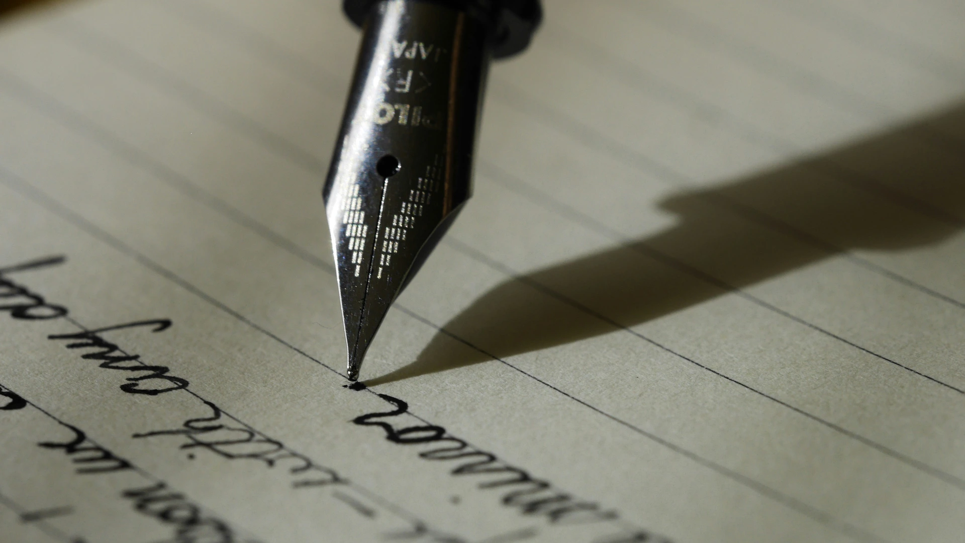 Content Writing banner layout
